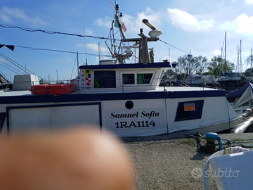 Peschereccio per pesca a strascico ben tenuto