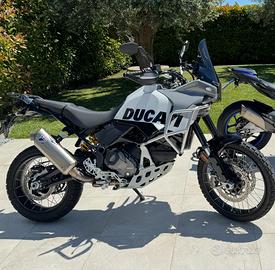 Ducati Desertx anno 2022 km 3.500