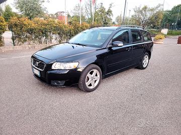 Volvo v50 2.0 tdi 136cv 