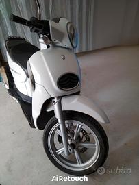 Aprilia Scarabeo 200 - 2012