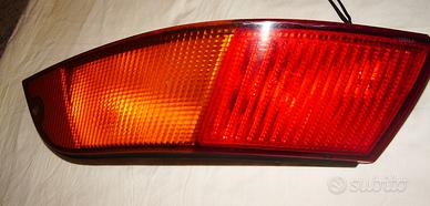 PORSCHE 993 FANALE POSTERIORE DX HELLA . LEGGI DES
