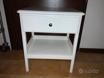 Comodino IKEA bianco
