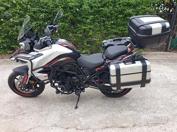 TRK 702 s
