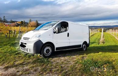 OPEL VIVARO 1.9DCI 