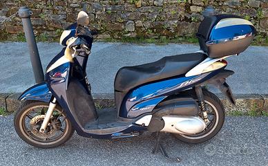 Honda SH 300