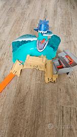 Hot-Wheels Mega Playset Sfida Lo Squalo