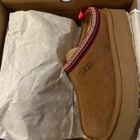 UGG tazz 39