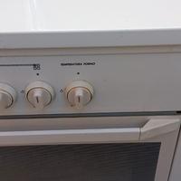 Cucina a gas quattro fuochi, con bombola