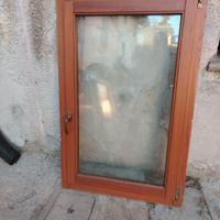 Finestra in legno
