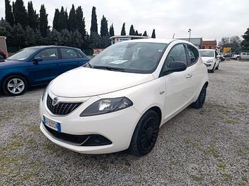 Lancia Ypsilon 1.0 FireFly 5 porte S&S Hybrid UnYc