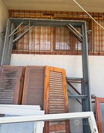 Finestre in alluminio complete di telaio, NUOVE