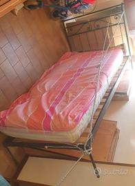 Letto singolo ferro battuto nero rete doghe