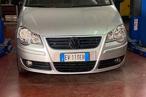 Auto Volkswagen polo