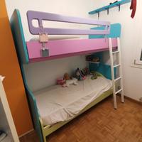 Letto a castello componibile con sistema a ribalta