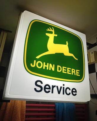 Insegna John Deere
