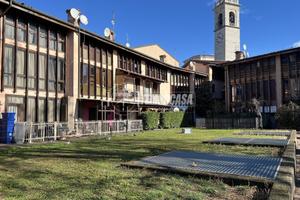 TRILOCALE IN ZONA CENTRALE CON BOX E POSTO AUTO