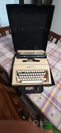 macchina da scrivere olivetti 