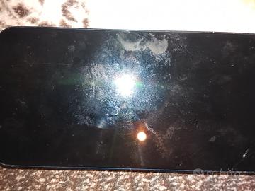 iPhone 12 mini rotto 