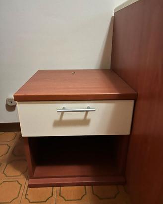 COMODINO legno