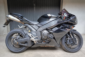 Yamaha R-1 2007