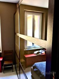 Armadio in Legno alta qualità con specchiature