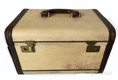 beauty case vintage in vello (pelle)