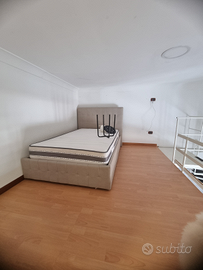 Monolocale vomero centro via Enrico Alvino