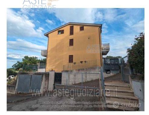 Box/Posto auto Osimo [A4320994]