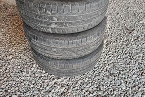 treno di gomme continental 185 65 r15