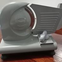 Affettatrice per salumi buona