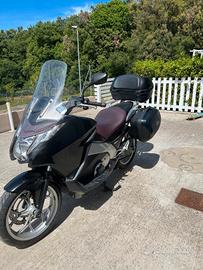 Honda Integra 700