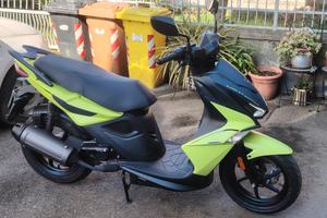 Kymco 50 r8 