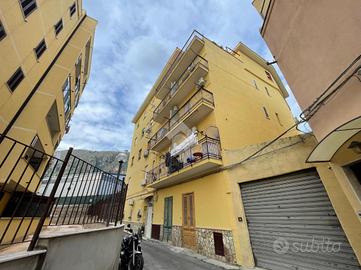 3 LOCALI A PALERMO