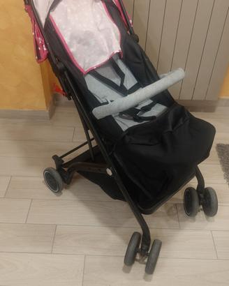 passeggino richiudibile con parasole 