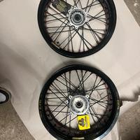 Cerchi motard 17 pollici