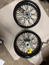 Cerchi motard 17 pollici