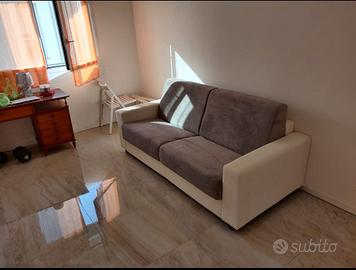 Divano letto nuovissimo
