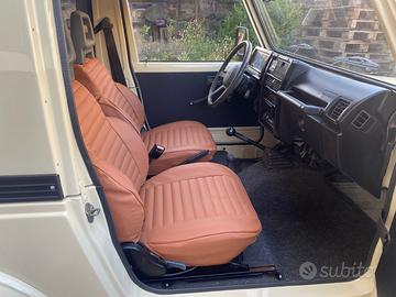 Coprisedili per Suzuki Samurai.