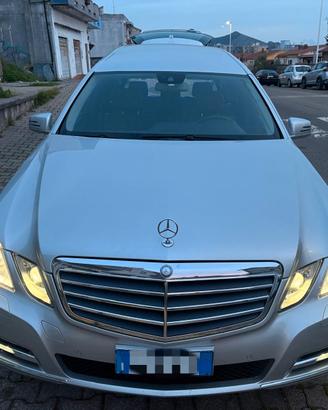carro funebre Mercedes E250 