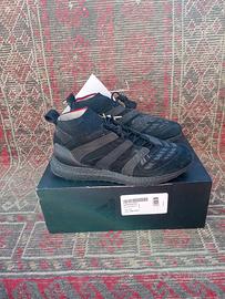 Adidas x Beckham Predator Accelerator