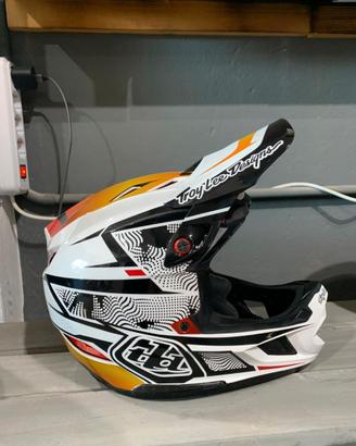 troy lee designs D4