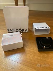 Braccialetto Pandora in pelle + Charm