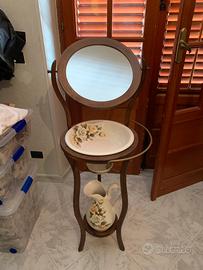 Mobiletto per camera da letto con lavabo