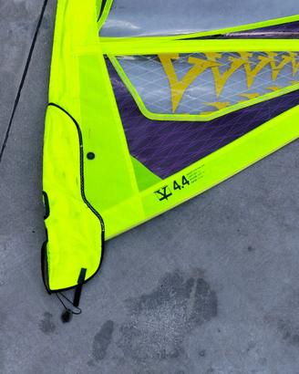 vela windsurf 4.4 vandal