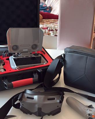 Dji mini 4 pro con accessori e Googles lent e rc