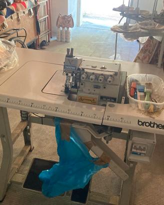 Tagliacuci Brother industriale EF4-B531