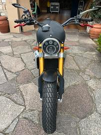 Caballero 500 flat track