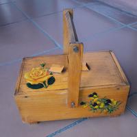 CASSETTA PER RICAMO E CUCITO