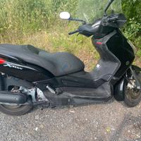 Xmax yamaha 125