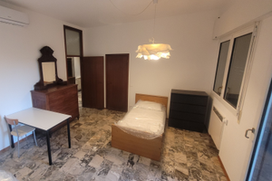 CAMERA SINGOLA 18 mq - IN APPARTAMENTO CONDIVISO